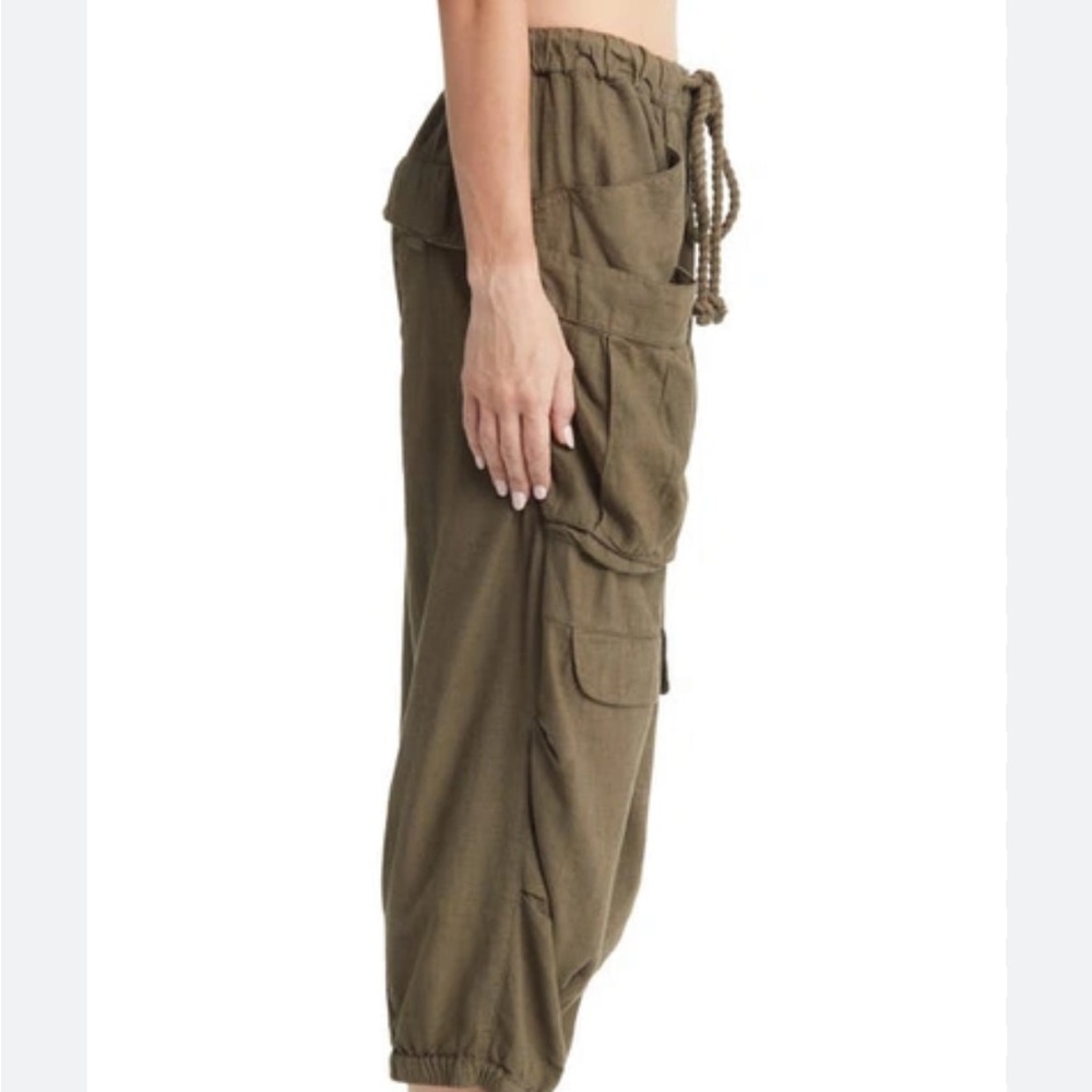 Sold out! Free People Rock and Crop It Linen Cargo Pants - Picture 6 of 16